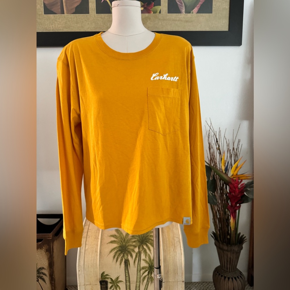 Carhartt NWT Women’s Loose Fit Long Sleeve T-Shirt Size M 8-10 Graphic Small